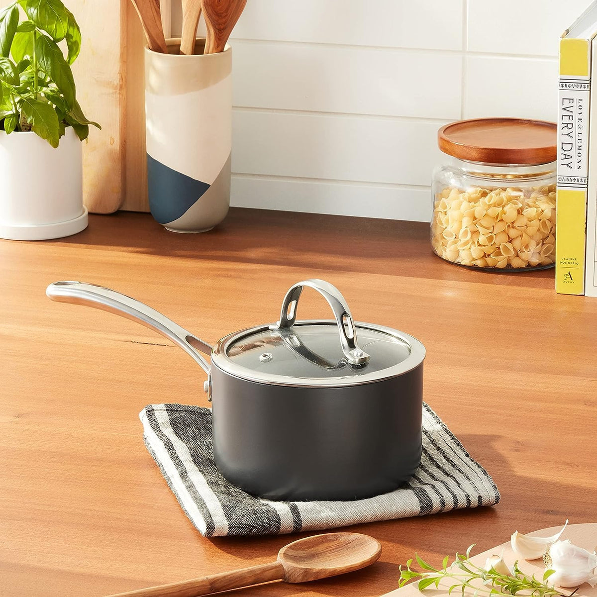 Cooks Standard 1-Quart Hard Anodized Nonstick Saucepan with Glass Lid